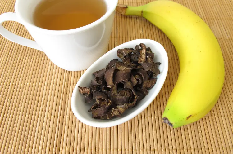 Bananenschalen Tee
